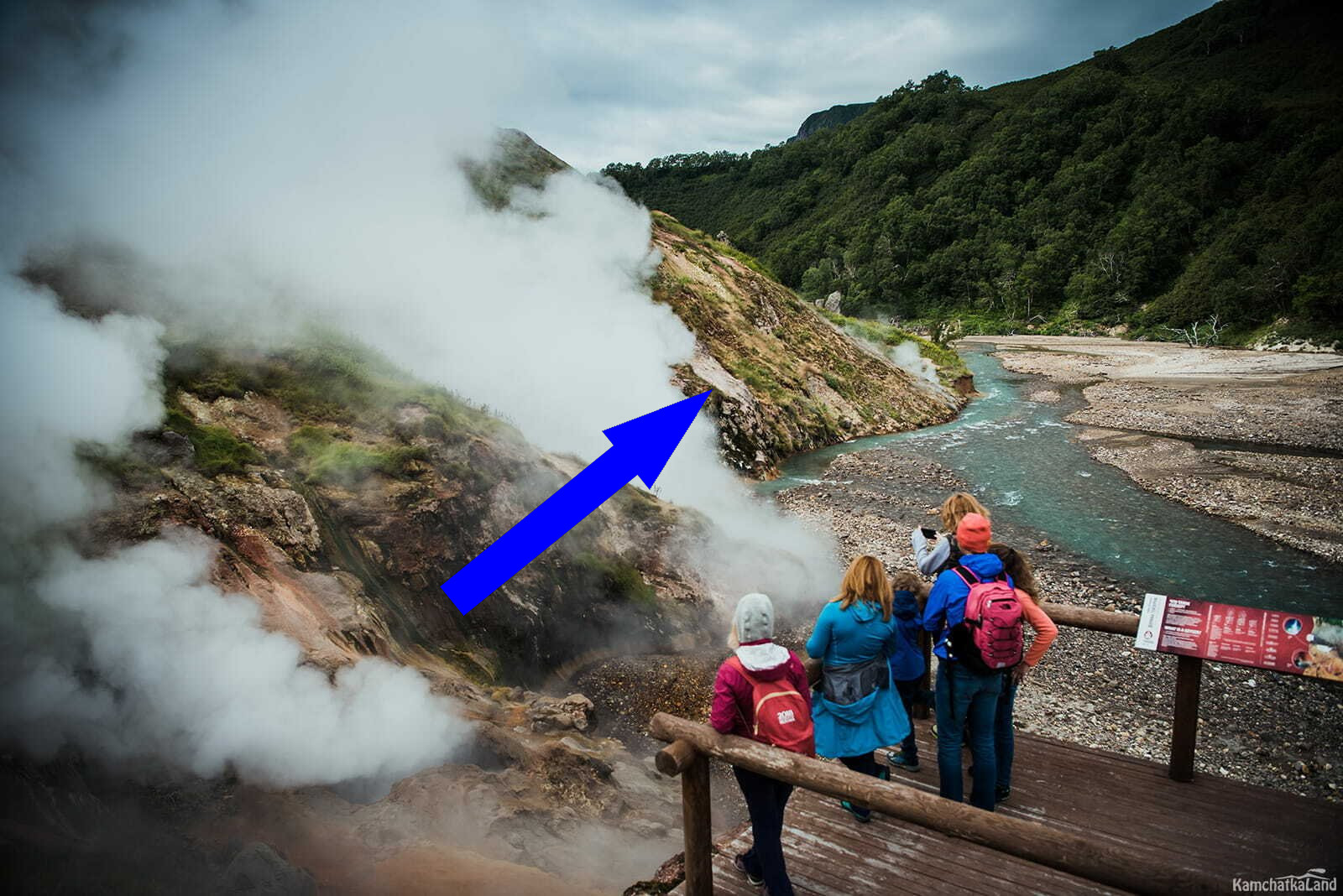 Долина гейзеров на Камчатке: стоит ли ехать в Исландию?